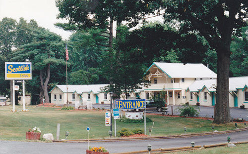 Scottish Inns Milford Bagian luar foto